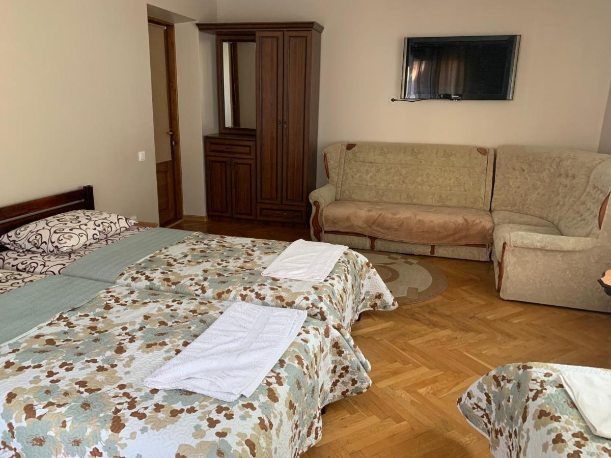 Celebrity Villa Камианец-Подилский Екстериор снимка