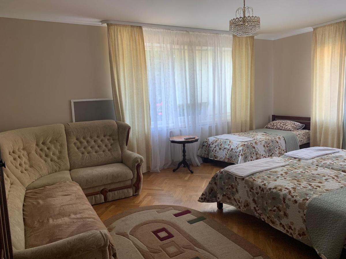 Celebrity Villa Камианец-Подилский Екстериор снимка