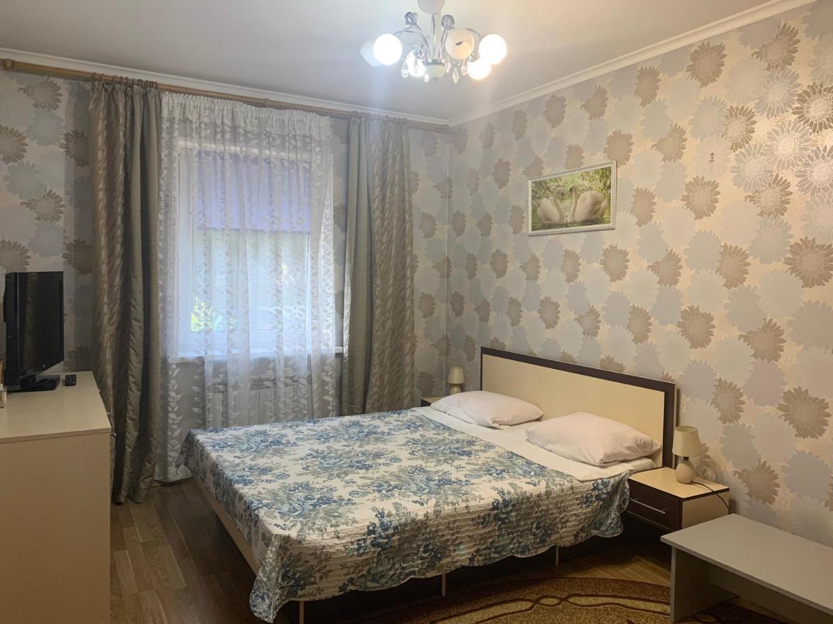 Celebrity Villa Камианец-Подилский Екстериор снимка