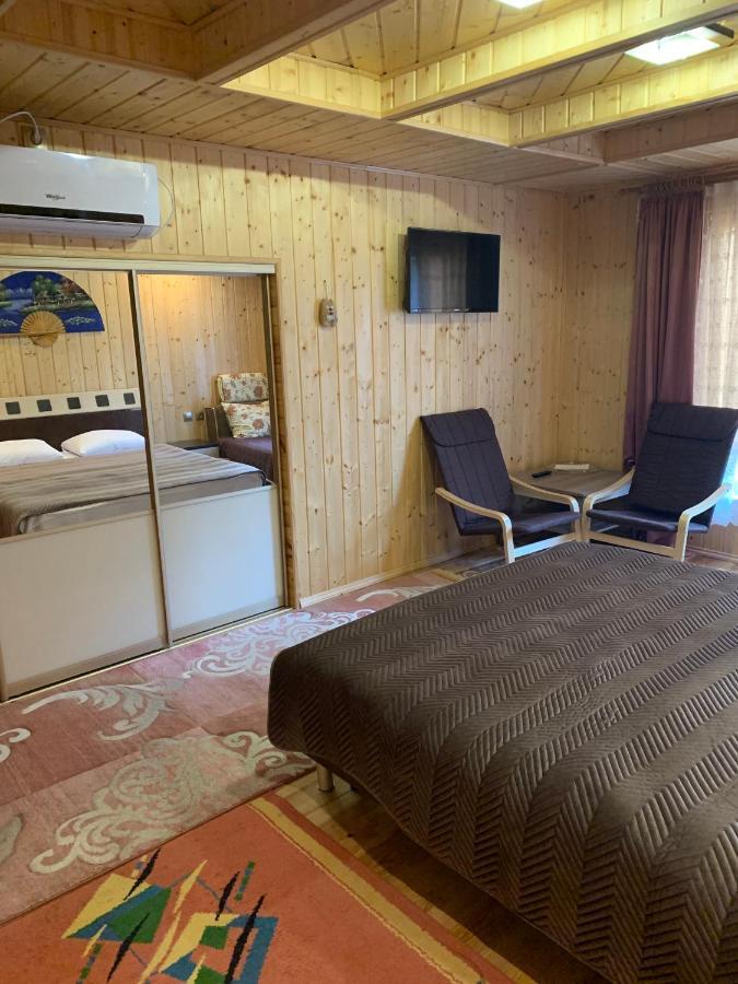Celebrity Villa Камианец-Подилский Екстериор снимка