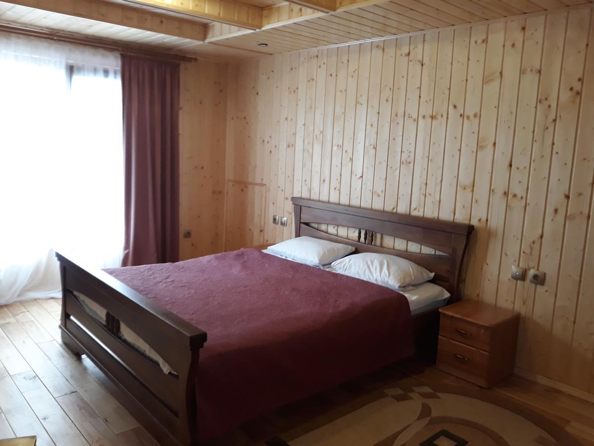 Celebrity Villa Камианец-Подилский Екстериор снимка