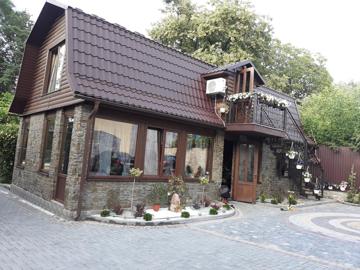 Celebrity Villa Камианец-Подилский Екстериор снимка