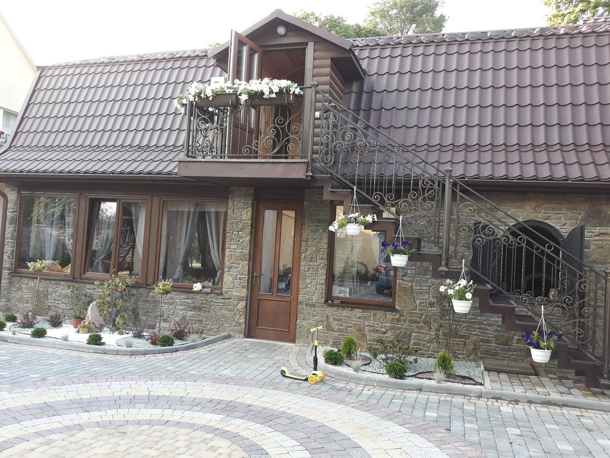 Celebrity Villa Камианец-Подилский Екстериор снимка